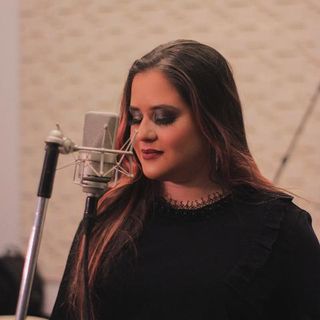 Imagen del artista Lorena Lima Oficial